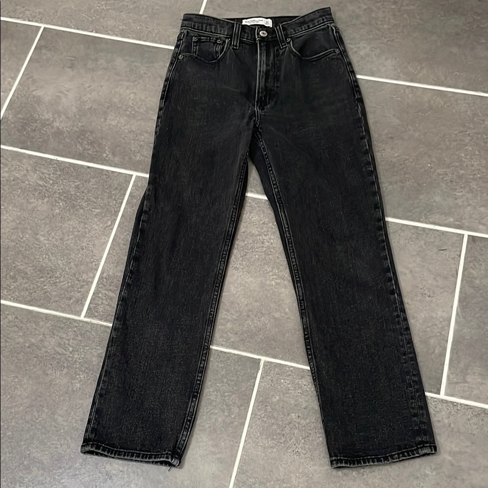 Abercrombie & Fitch High-Rise Straight Black Wash Jeans